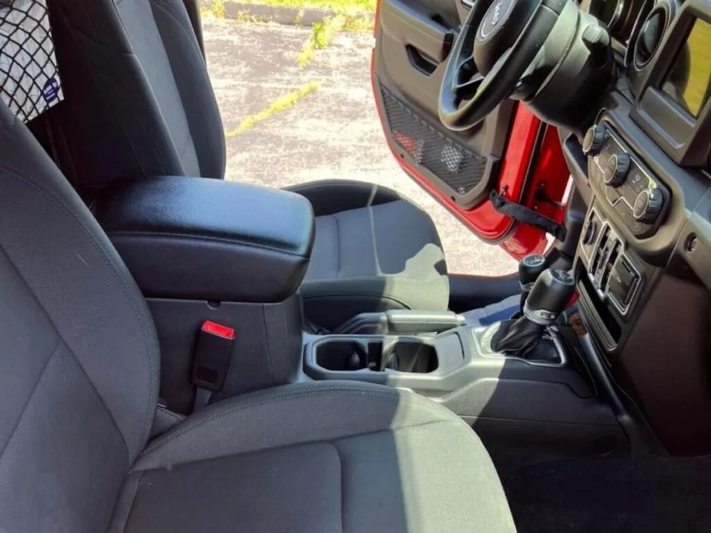 what does auto detailing mean